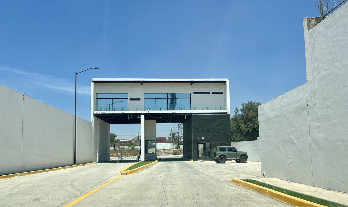 Acceso al parque industrial