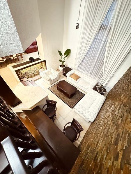Sala vista desde planta alta