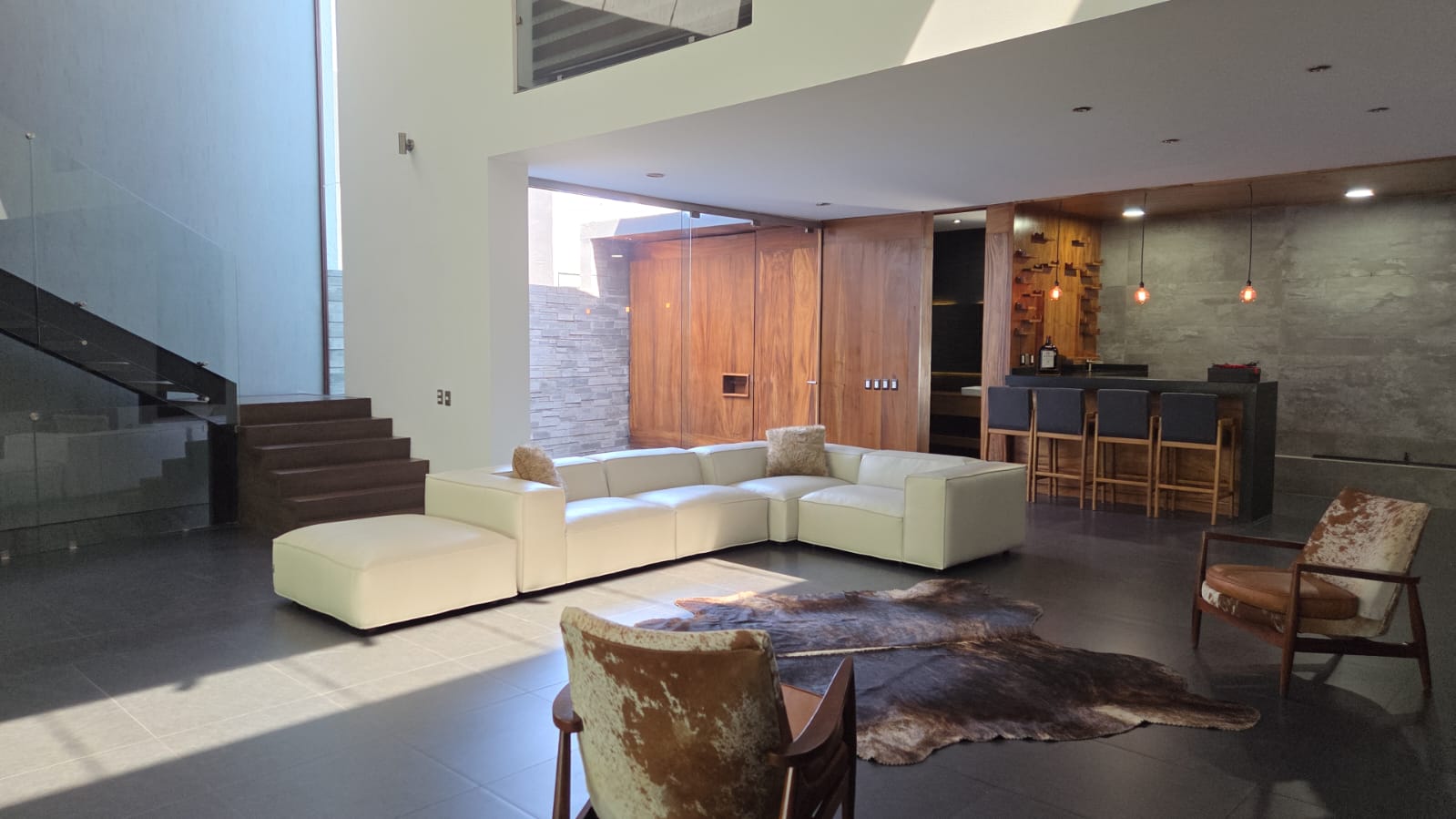 Sala con acceso al jardín