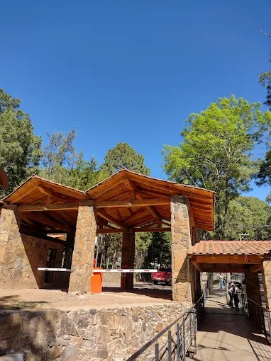 Caseta de acceso de Los Cazos