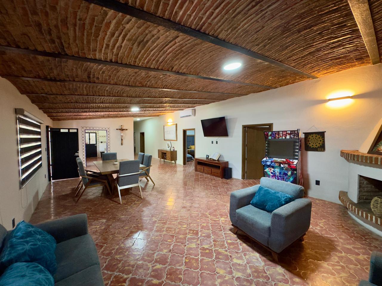 Sala con chimenea