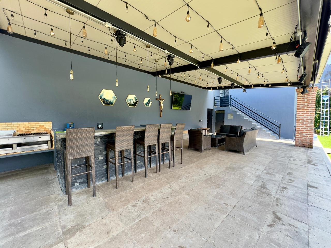 Terraza para eventos con asador