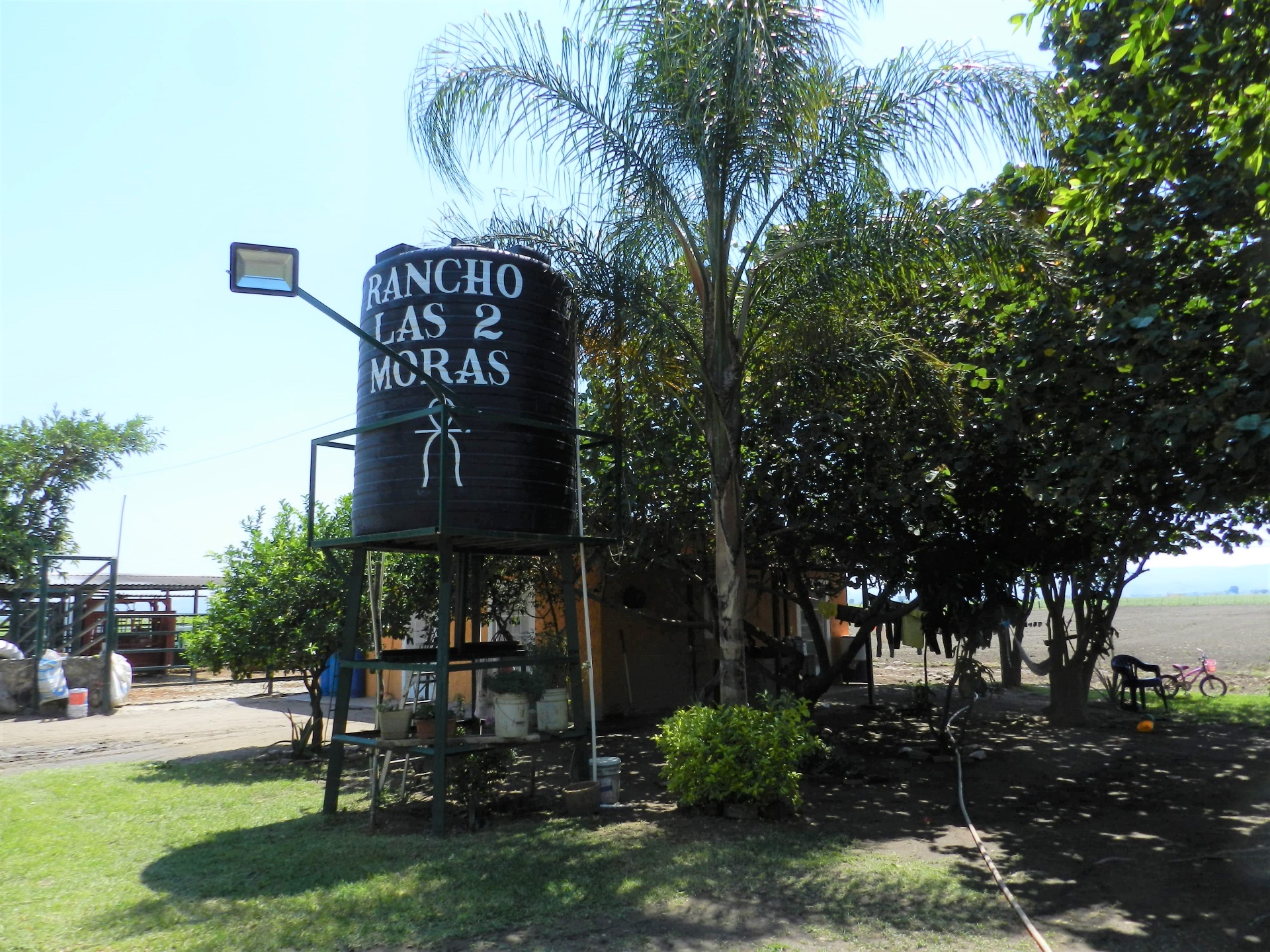 Cisterna elevada Rancho Las 2 Moras