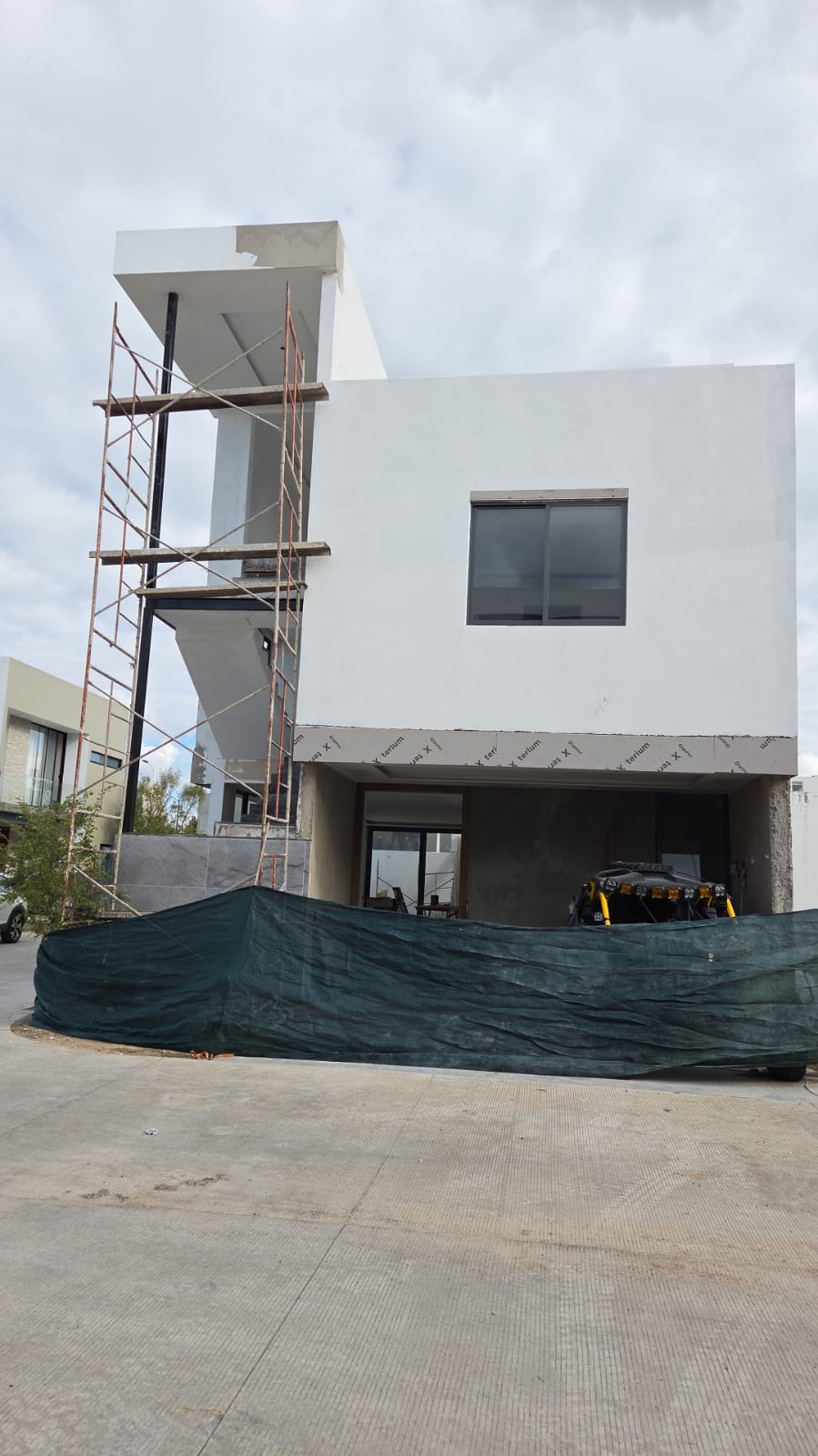 Avance de obra · fachada